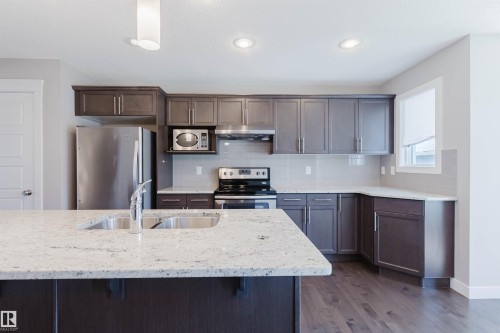 Kitchen - 2472 Glenridding Boulevard, Edmonton, AB 