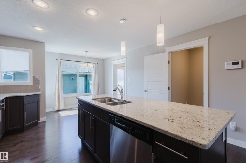 Kitchen - 2472 Glenridding Boulevard, Edmonton, AB 