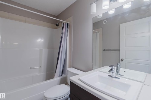 Bathroom - 2472 Glenridding Boulevard, Edmonton, AB 