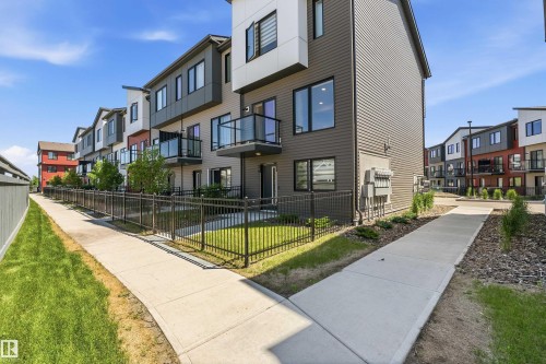 26 11910 35 Avenue, Edmonton, AB 
