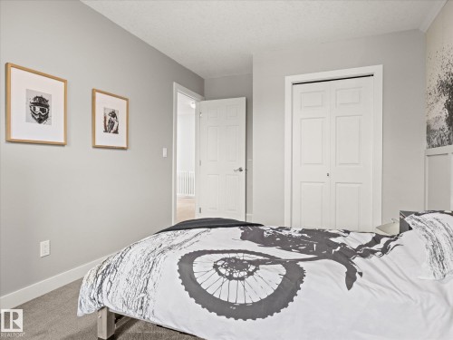 8 Leonard Drive, St. Albert, AB - Indoor Photo Showing Bedroom