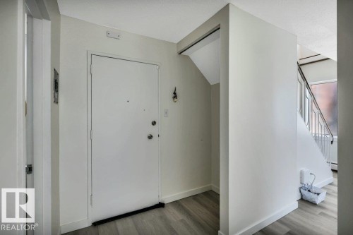 Entrance foyer - 102 7805 159 Street, Edmonton, AB 