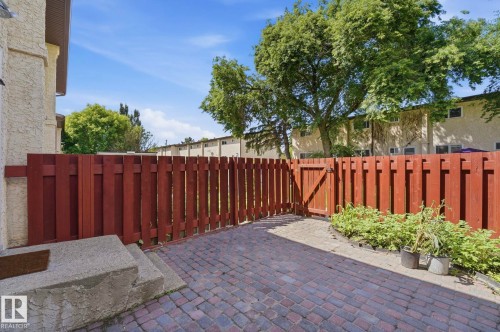 10622 51 Avenue, Edmonton, AB 