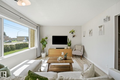 10622 51 Avenue, Edmonton, AB 