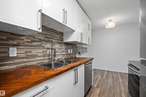 304 10720 127 Street, Edmonton, AB 