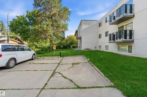 304 10720 127 Street, Edmonton, AB 