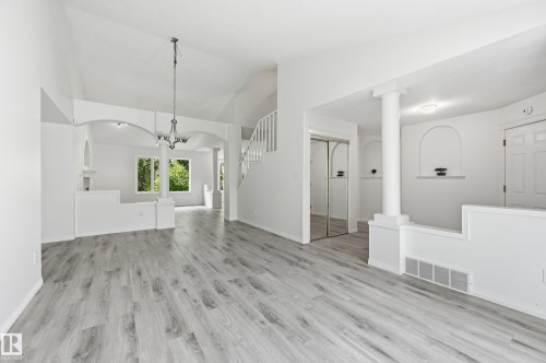 5 Emerson Place, St. Albert, AB - Indoor Photo Showing Other Room