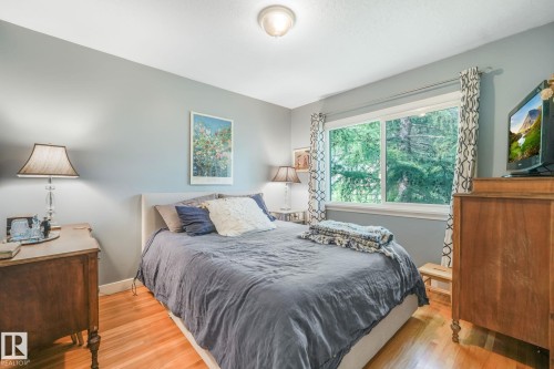 11422 70 Street, Edmonton, AB 