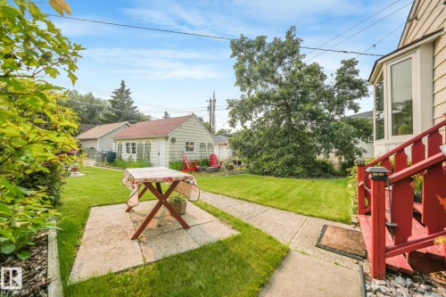11422 70 Street, Edmonton, AB 
