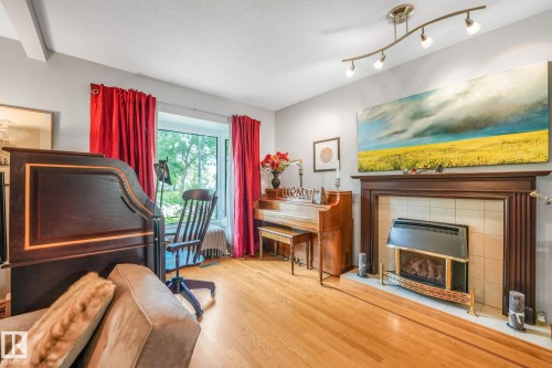 11422 70 Street, Edmonton, AB 