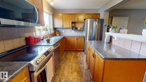 5992 South Terwillegar Boulevard, Edmonton, AB 