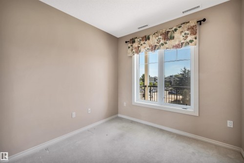 326 9820 165 Street, Edmonton, AB - Indoor Photo Showing Other Room