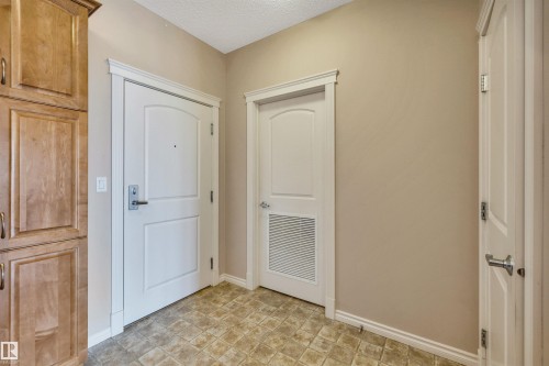 326 9820 165 Street, Edmonton, AB - Indoor Photo Showing Other Room