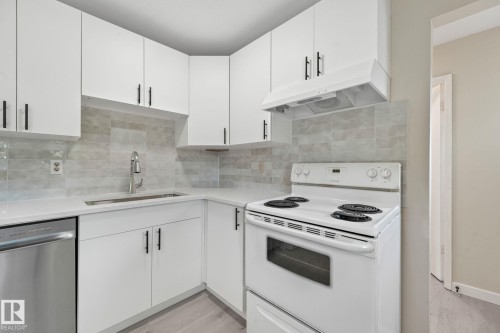 10458 55 Avenue, Edmonton, AB 