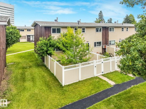 10458 55 Avenue, Edmonton, AB 