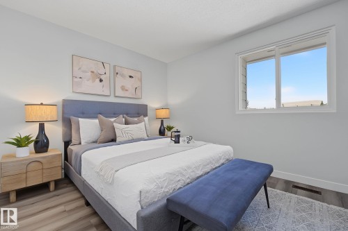 661 Abbottsfield Road Nw, Edmonton, AB - Indoor Photo Showing Bedroom