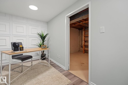 661 Abbottsfield Road Nw, Edmonton, AB - Indoor Photo Showing Office