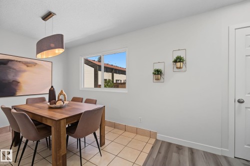 661 Abbottsfield Road Nw, Edmonton, AB - Indoor Photo Showing Dining Room