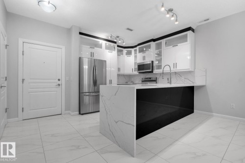 Kitchen - 105 160 Magrath Road, Edmonton, AB 