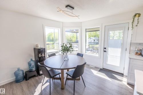 90 22111 Twp Rd 510, Rural Leduc County, AB - Indoor Photo Showing Dining Room