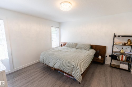 90 22111 Twp Rd 510, Rural Leduc County, AB - Indoor Photo Showing Bedroom