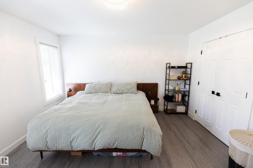 90 22111 Twp Rd 510, Rural Leduc County, AB - Indoor Photo Showing Bedroom