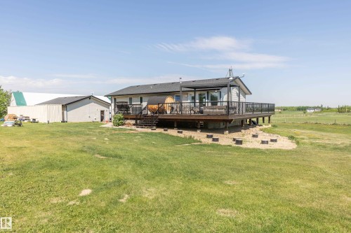 90 22111 Twp Rd 510, Rural Leduc County, AB - Outdoor With Deck Patio Veranda