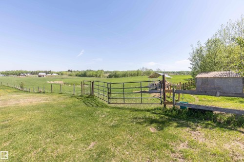 90 22111 Twp Rd 510, Rural Leduc County, AB - Outdoor