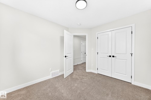 77 Patriot Way, Spruce Grove, AB 