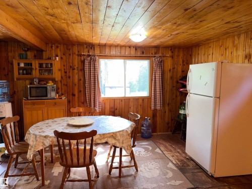 208 60118 Secondary Highway 867, Rural St. Paul County, AB - Indoor Photo Showing Dining Room