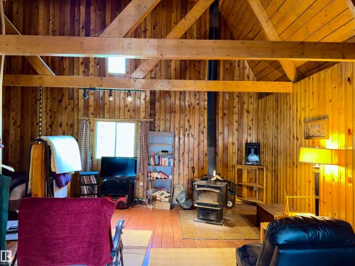 Living room - 208 60118 Secondary Highway 867, Rural St. Paul County, AB - Indoor