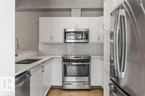 202 10033 110 Street, Edmonton, AB 