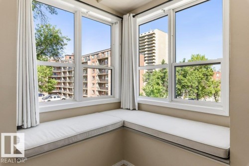 202 10033 110 Street, Edmonton, AB 