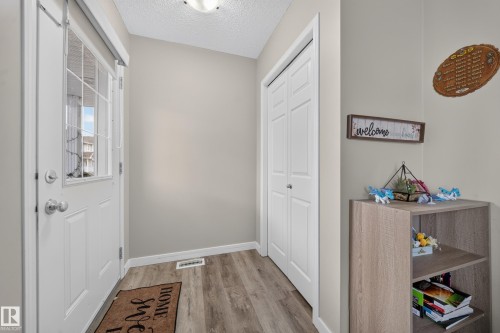 Interior entry - 59 2503 24 Street, Edmonton, AB 
