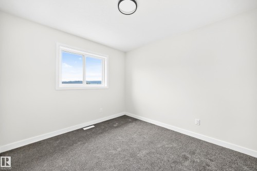 79 Patriot Way, Spruce Grove, AB - Indoor Photo Showing Other Room