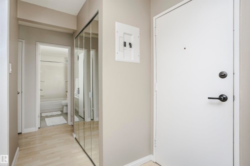Corridor - 204 11440 40 Ave, Edmonton, AB 