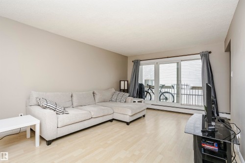 Living room - 204 11440 40 Ave, Edmonton, AB 
