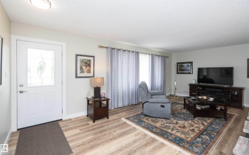 10352 109 Ave, Westlock, AB 