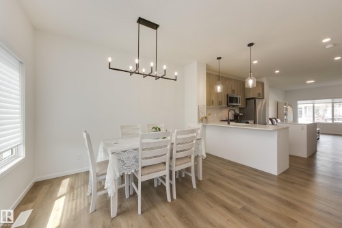 2804 193 Street Nw, Edmonton, AB - Indoor Photo Showing Other Room