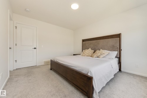 2804 193 Street Nw, Edmonton, AB - Indoor Photo Showing Bedroom