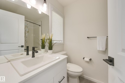 2804 193 Street Nw, Edmonton, AB - Indoor Photo Showing Bathroom
