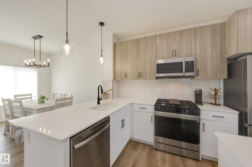 2804 193 Street Nw, Edmonton, AB - Indoor Photo Showing Kitchen With Upgraded Kitchen