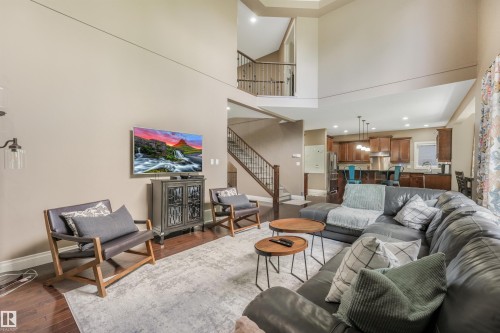 Living room - 1231 Tredger Crest, Edmonton, AB 