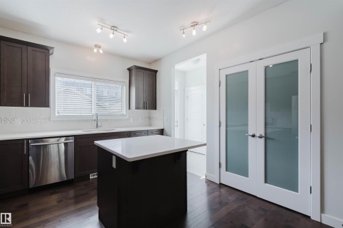 4315 Prowse Link Link, Edmonton, AB - Indoor Photo Showing Kitchen