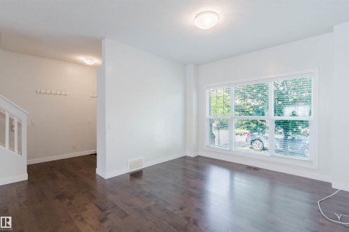 4315 Prowse Link Link, Edmonton, AB - Indoor Photo Showing Other Room