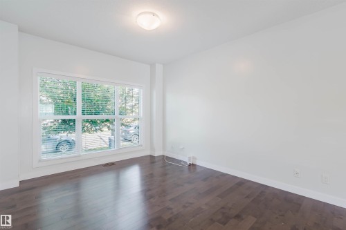 4315 Prowse Link Link, Edmonton, AB - Indoor Photo Showing Other Room