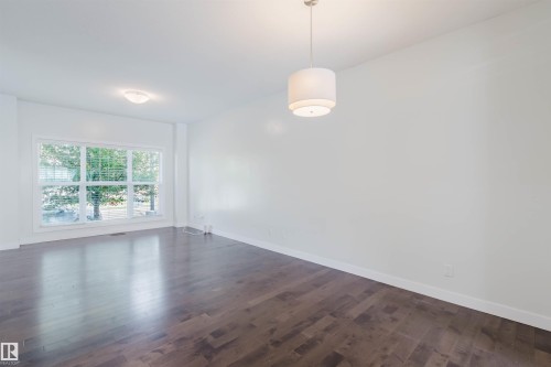 4315 Prowse Link Link, Edmonton, AB - Indoor Photo Showing Other Room