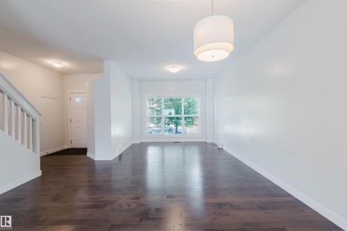 4315 Prowse Link Link, Edmonton, AB - Indoor Photo Showing Other Room