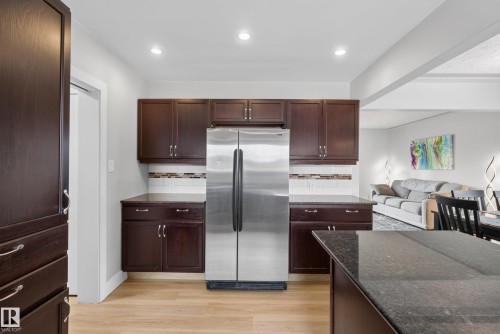6216 93 Avenue, Edmonton, AB 