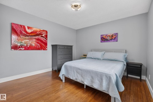 6216 93 Avenue, Edmonton, AB 